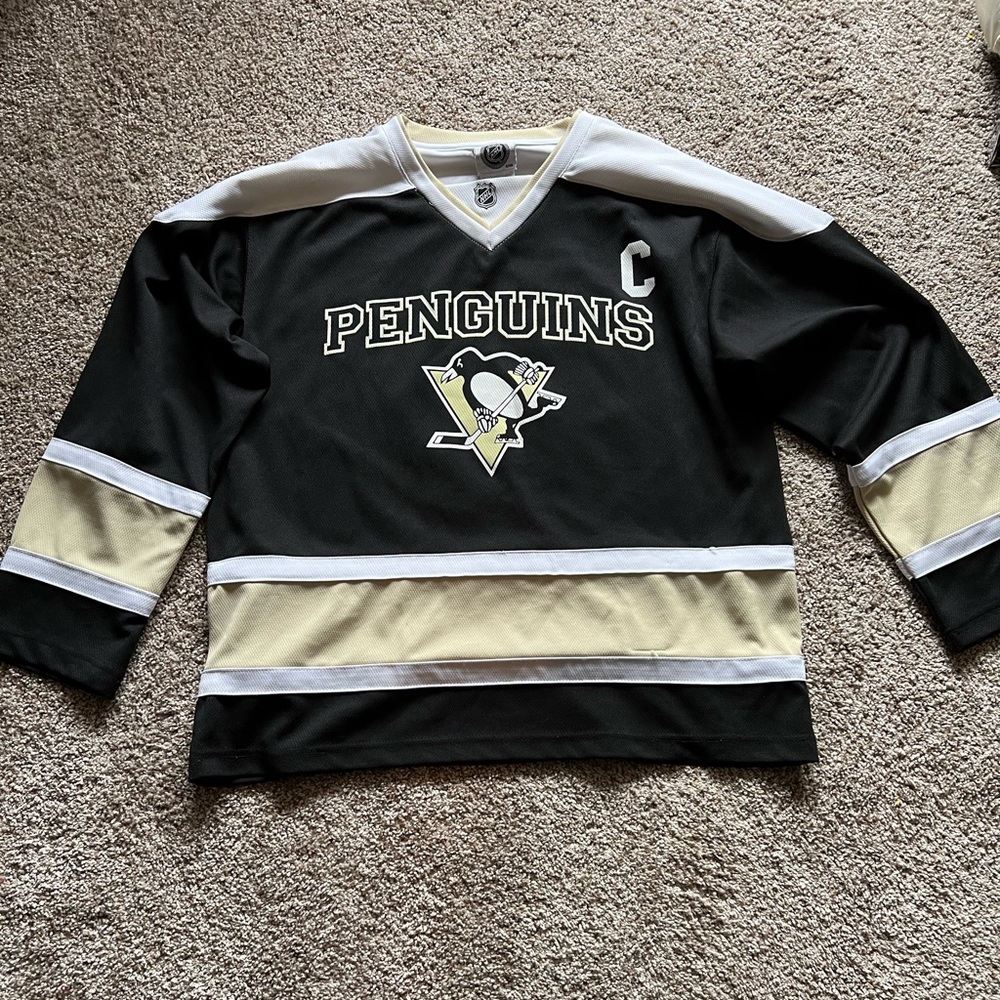 Vintage NHL Crosby jersey